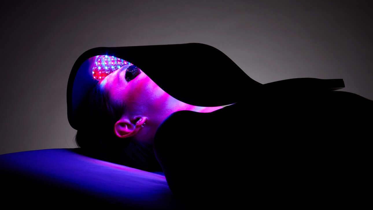 featured image of LED light therapy